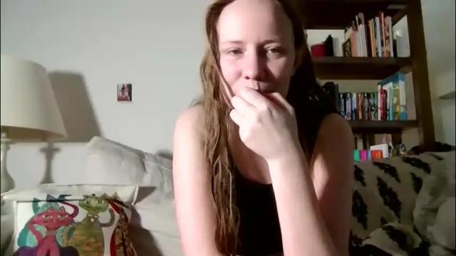 Image 3 of skywinters Stream on Chaturbate on 15 days ago