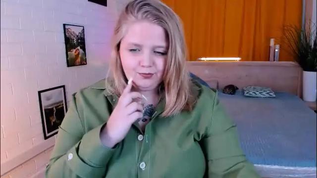 Image 3 of sladadeew Stream on Chaturbate on 1 month ago