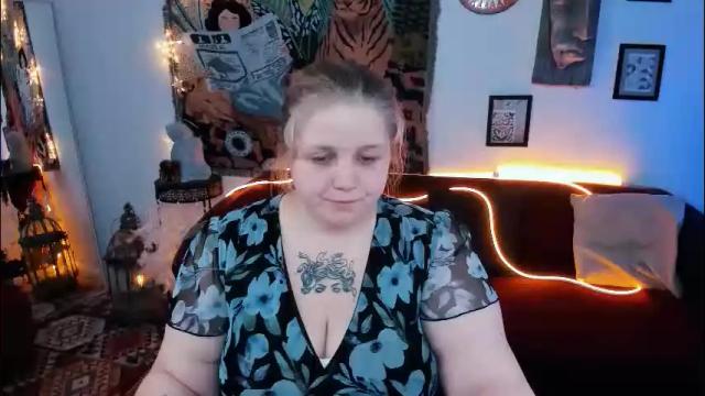 Image 2 of sladadeew Stream on Chaturbate on 1 month ago