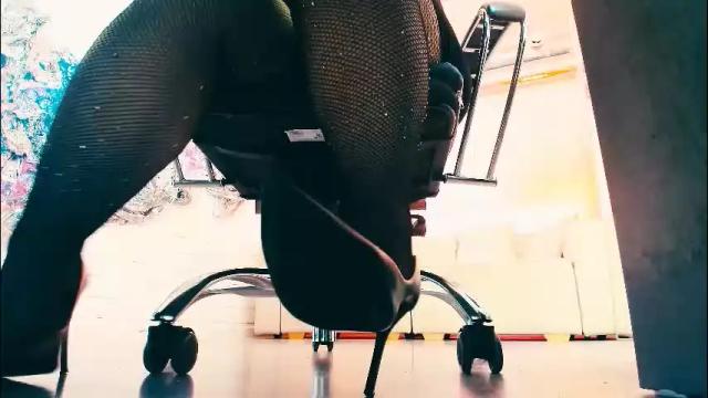 Image 11 of sladadeew Stream on Chaturbate on 1 month ago