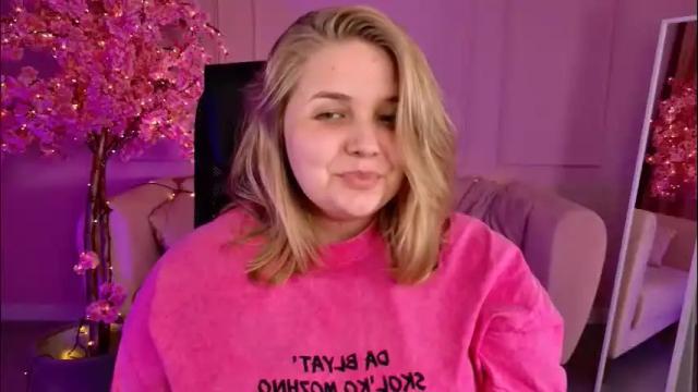 Image 2 of sladadeew Stream on Chaturbate on 1 month ago