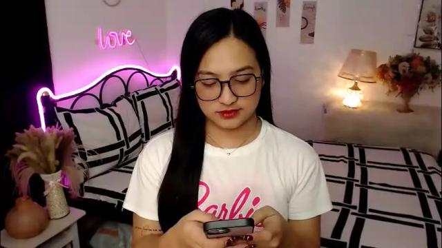 Thumbnail 2, slave_amanda69's Stream at Chaturbate, 1 month ago