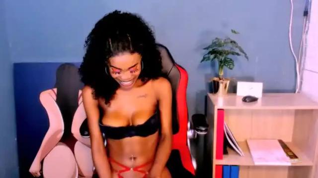 Image 4 of slenderxxx_ Stream on Chaturbate on 14 months ago
