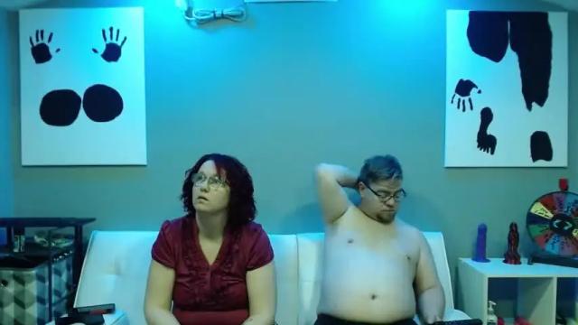 Image 3 of slippery_when_whet Stream on Chaturbate on 13 months ago