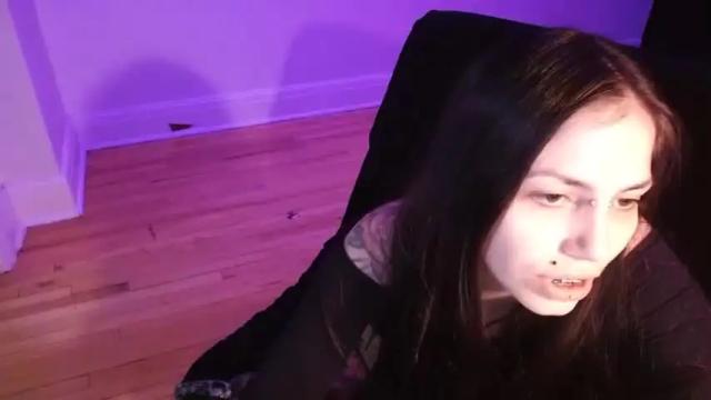 Image 2 of sloancox Stream on Chaturbate on 18 months ago