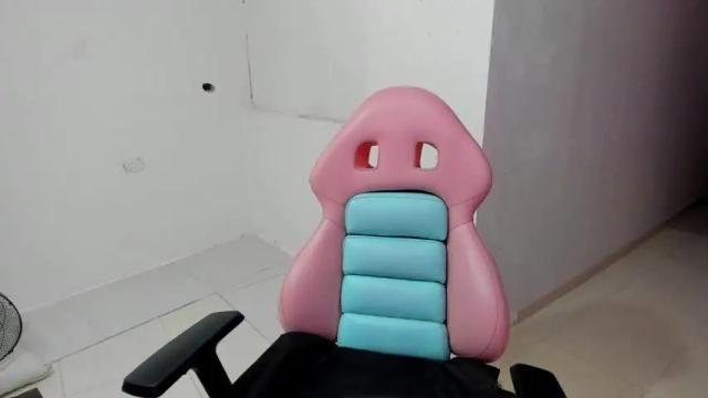 Thumbnail 1, slut_milf4u's Stream at Chaturbate, 15 months ago