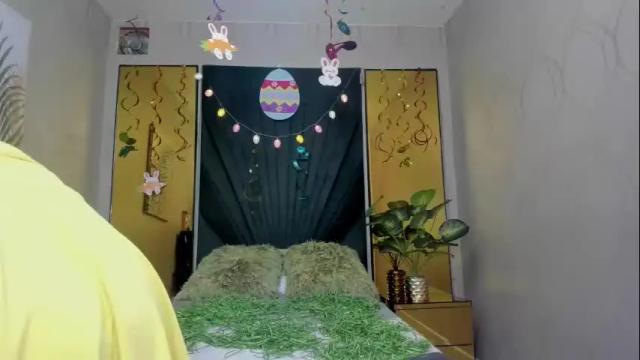 Image 7 of slut_milf4u Stream on Chaturbate on 23 days ago