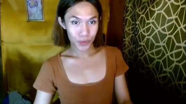 Image 10 of slutqueen_raz Stream on Chaturbate on 1 month ago