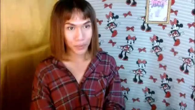 Image 10 of slutqueen_raz Stream on Chaturbate on 1 month ago