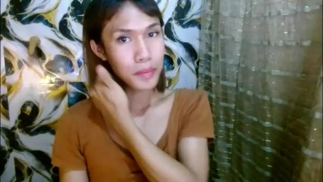 Image 3 of slutqueen_raz Stream on Chaturbate on 15 days ago