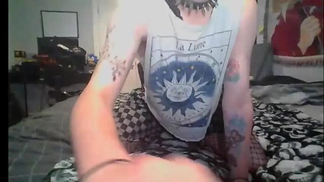 Image 6 of slutteeth Stream on Chaturbate on 11 days ago