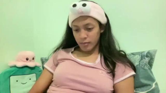 Image 11 of sluttybarbiedoll Stream on Chaturbate on 8 months ago