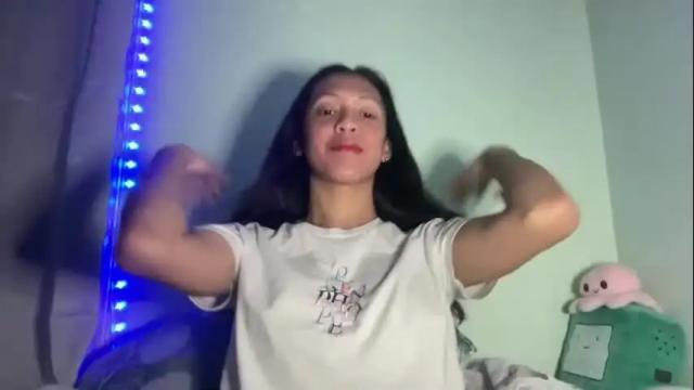 Image 11 of sluttybarbiedoll Stream on Chaturbate on 13 months ago