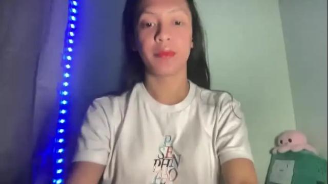 Image 3 of sluttybarbiedoll Stream on Chaturbate on 13 months ago