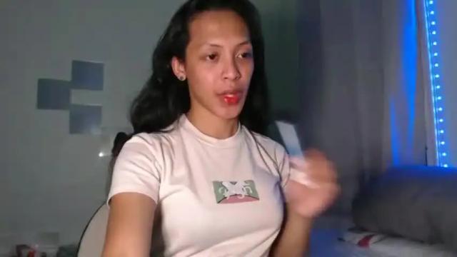 Image 2 of sluttybarbiedoll Stream on Chaturbate on 14 months ago