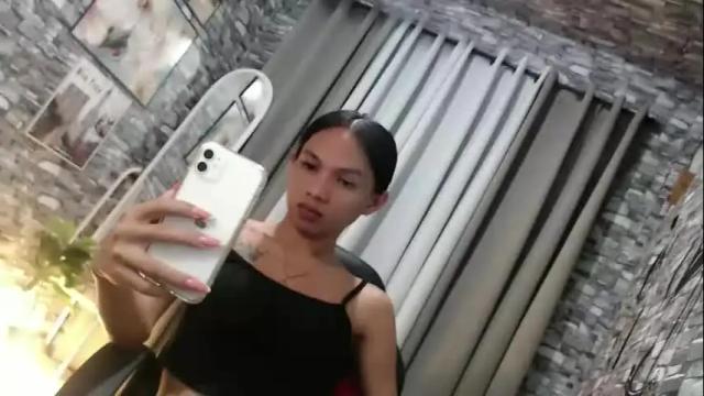 Image 10 of sluttychie Stream on Chaturbate on 13 days ago