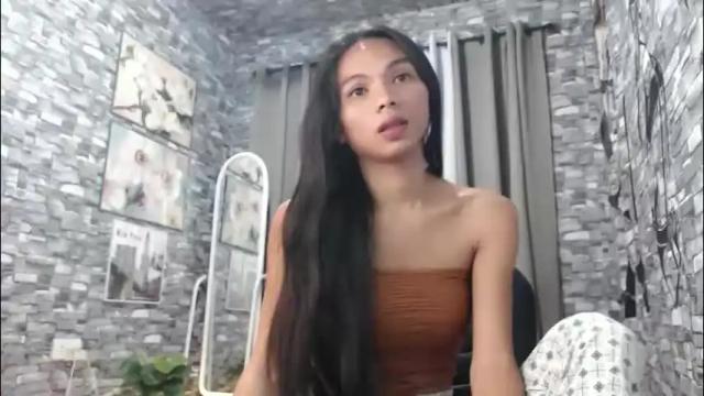 Image 2 of sluttychie Stream on Chaturbate on 15 hours ago