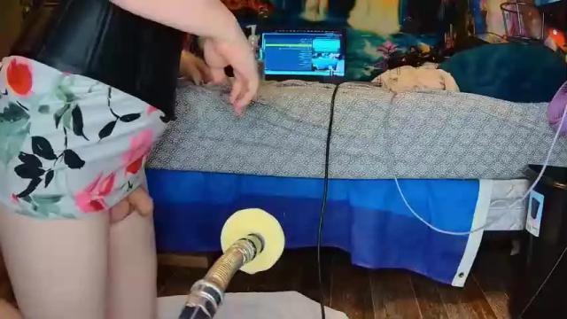 Image 8 of sluttyfrea Stream on Chaturbate on 14 months ago