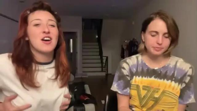 Image 3 of sluttylilsister Stream on Chaturbate on 16 months ago