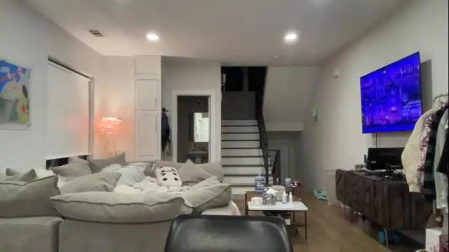 Image 8 of sluttylilsister Stream on Chaturbate on 1 month ago