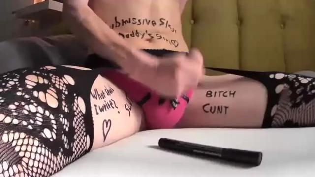 Image 4 of slutup Stream on Chaturbate on 19 months ago
