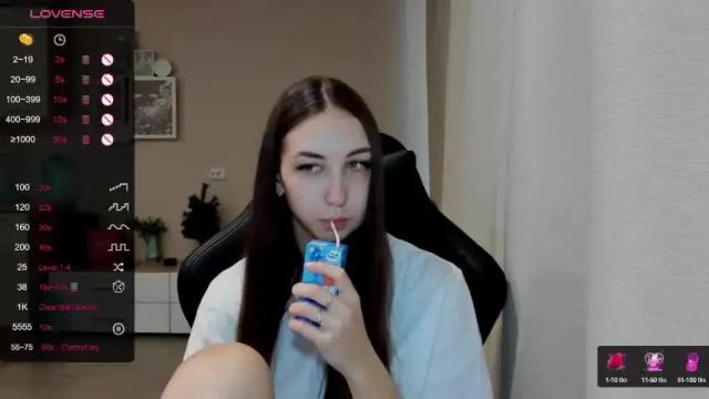 Image 12 of sm0ly Stream on Chaturbate on 13 months ago