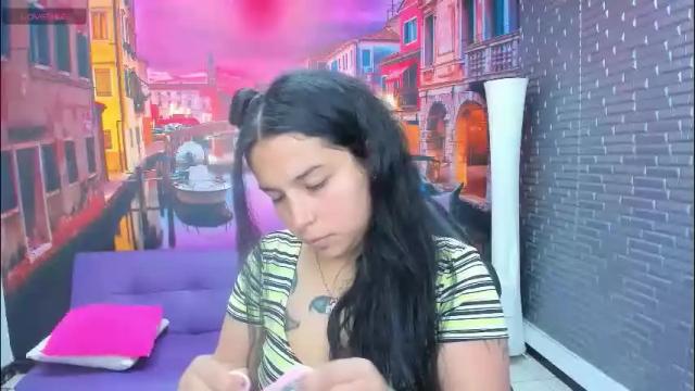 Image 2 of small__naughty Stream on Chaturbate on 12 days ago