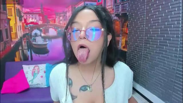 Image 2 of small__naughty Stream on Chaturbate on 7 days ago