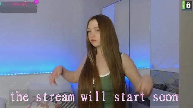 Image 10 of small_blondee Stream on Chaturbate on 1 month ago