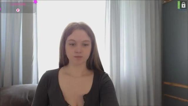 Image 12 of small_blondee Stream on Chaturbate on 1 month ago