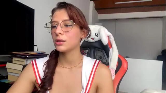 Image 3 of small_trinity_ Stream on Chaturbate on 1 month ago
