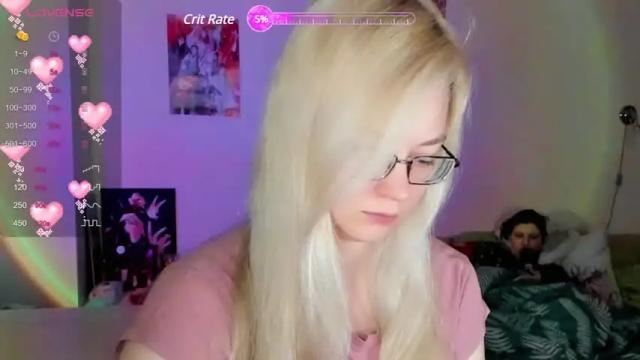 Image 2 of smallimpmeili Stream on Chaturbate on 19 months ago