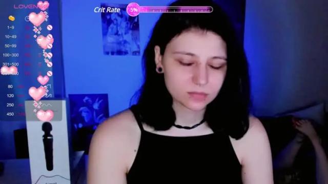 Image 3 of smallimpmeili Stream on Chaturbate on 19 months ago