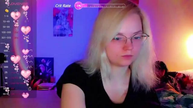 Image 2 of smallimpmeili Stream on Chaturbate on 18 months ago