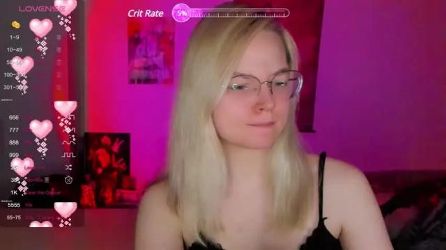 Image 3 of smallimpmeili Stream on Chaturbate on 18 months ago