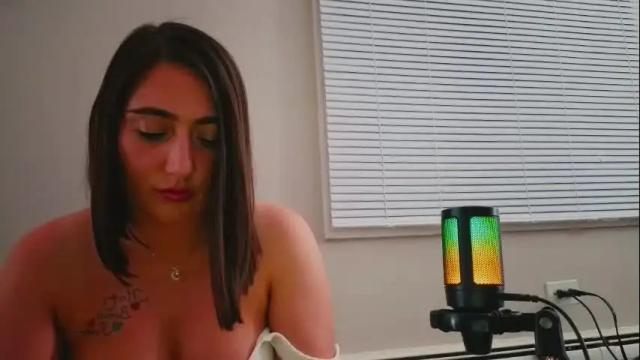 Image 8 of smexy_bun Stream on Chaturbate on 1 month ago