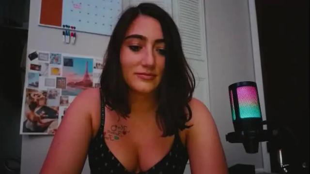 Image 7 of smexy_bun Stream on Chaturbate on 1 month ago