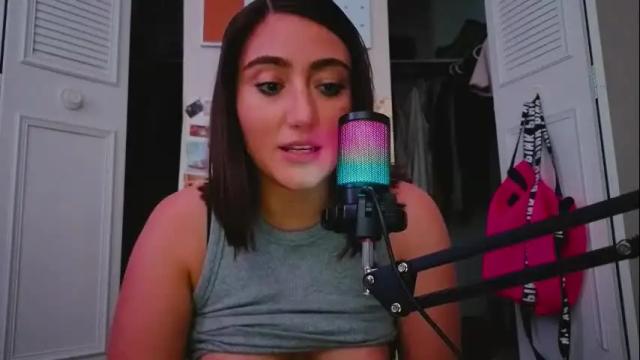 Image 12 of smexy_bun Stream on Chaturbate on 29 days ago