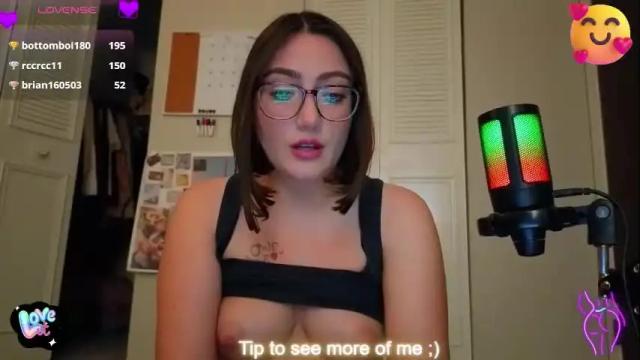 Image 7 of smexy_bun Stream on Chaturbate on 3 months ago