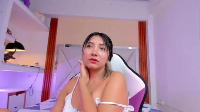 Image 4 of smile__1 Stream on Chaturbate on 1 month ago