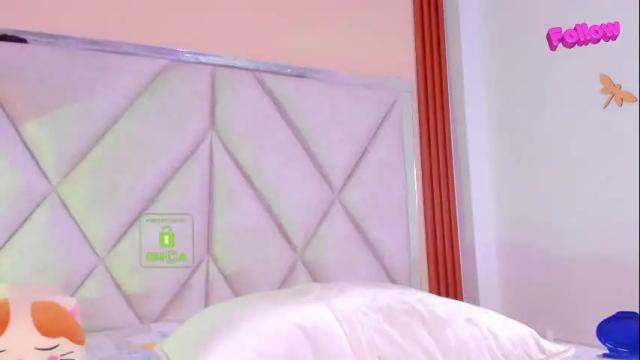 Image 11 of smile__1 Stream on Chaturbate on 16 days ago