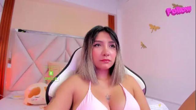 Image 3 of smile__1 Stream on Chaturbate on 13 days ago