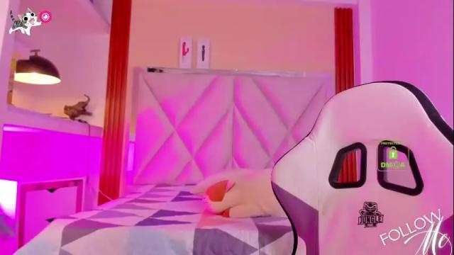 Image 2 of smile__1 Stream on Chaturbate on 2 months ago