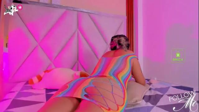 Image 6 of smile__1 Stream on Chaturbate on 2 months ago