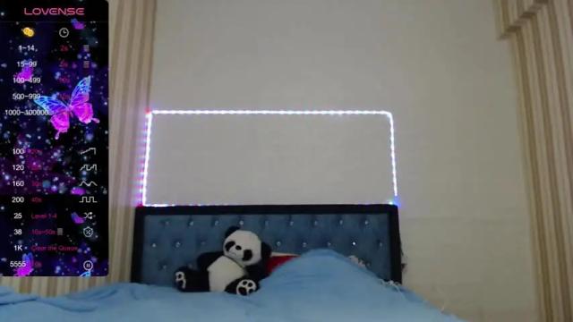 Image 2 of smile_cute_fox Stream on Chaturbate on 19 months ago