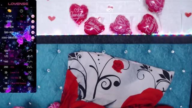 Image 4 of smile_cute_fox Stream on Chaturbate on 17 months ago
