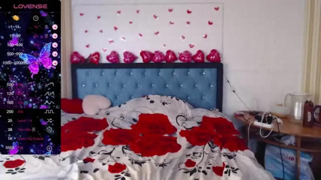 Image 7 of smile_cute_fox Stream on Chaturbate on 17 months ago