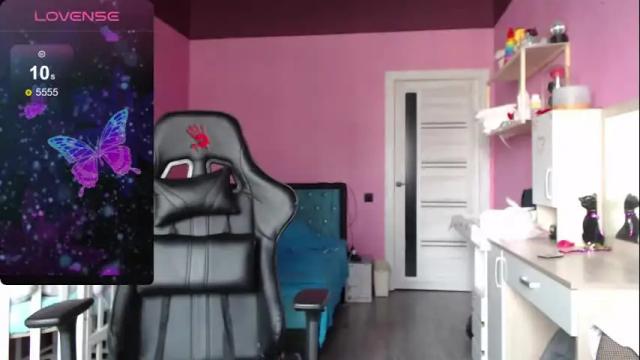 Image 2 of smile_cute_fox Stream on Chaturbate on 1 month ago