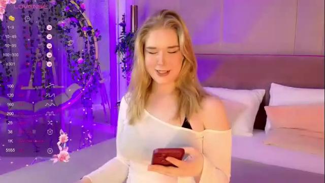 Thumbnail 1, smiley_mia_'s Stream at Chaturbate, 1 month ago