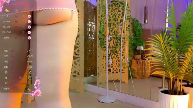 Image 10 of smiley_mia_ Stream on Chaturbate on 1 month ago